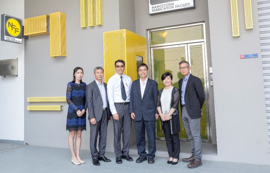 The NFF Management Team: Prof. Andrew POON (3rd left), Director of the NFF, Prof.  Yi-Kuen LEE (3rd right), Associate Director, Mr. Wing Leong CHUNG (1st right), Senior Manager, Dr. Shuyun ZHAO (1st left), Manager (R&D), Mr. Man Wai LEE (2nd left), Manager (Facilities) and Ms. Terry LAM (2nd right), Officer (Administration)